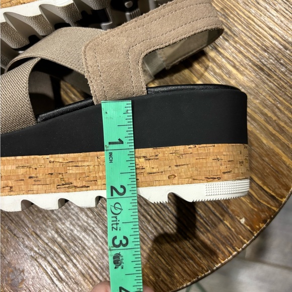 SOREL Womens Beige 1-1/2" Platform Cameron Wedge Slingback Sandal 8 - Picture 4 of 5